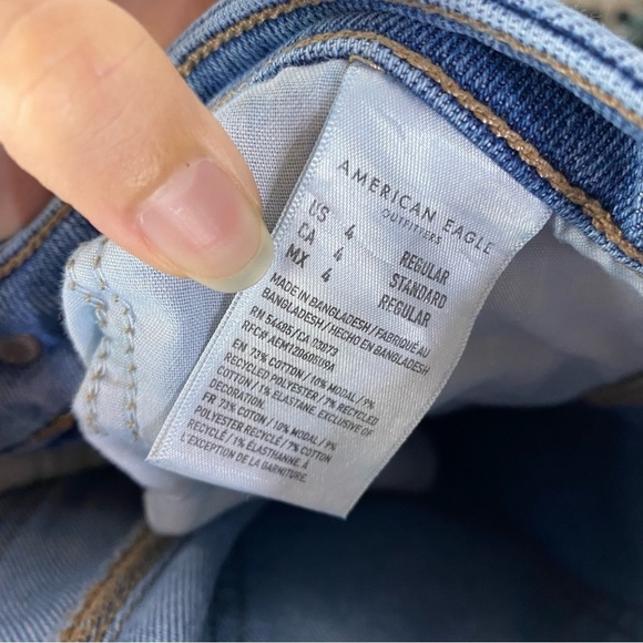 American Eagle Stretch Mom Jean High Rise Denim Jeans - Picture 6 of 6